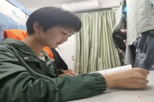 08444d6219e24aa3b68b203b2d7ca817.png WPS图片-批改尺寸4.png